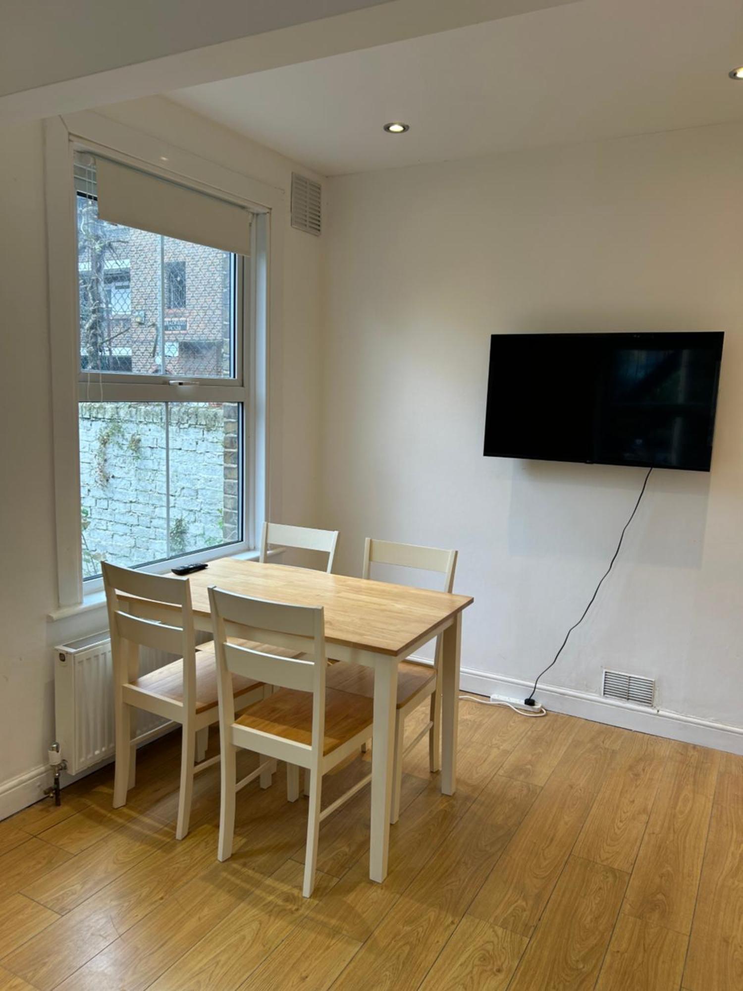 Apartamento Spacious Battersea And