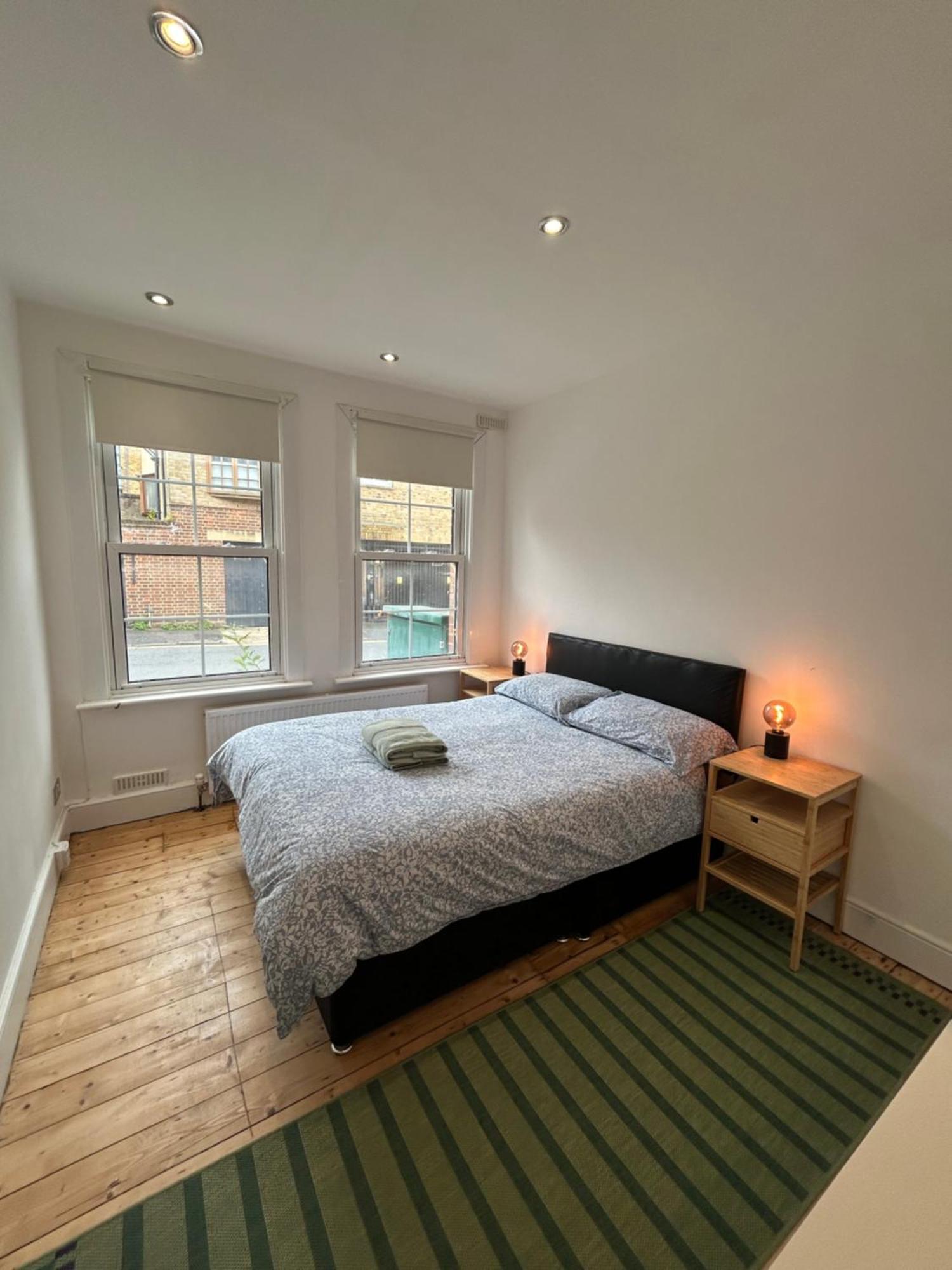 Apartamento Spacious Battersea And *
